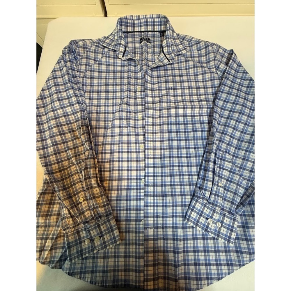 Men's IZOD Soft Washed Essential Button Down - Size Large (16-16 1/2)